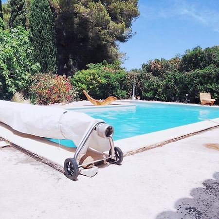 Offrez-Vous Un Sejour Dans Notre Studio T1 Bis A Entressen Une Grande Piscine Pour Se Rafraichir ,Un Espace De Jeux Pour Enfants Pour Des Heures De Divertissement Un Terrain De Petanque Pour Des Parties Endiablees Exterior foto