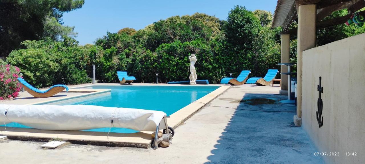 Offrez-Vous Un Sejour Dans Notre Studio T1 Bis A Entressen Une Grande Piscine Pour Se Rafraichir ,Un Espace De Jeux Pour Enfants Pour Des Heures De Divertissement Un Terrain De Petanque Pour Des Parties Endiablees Exterior foto