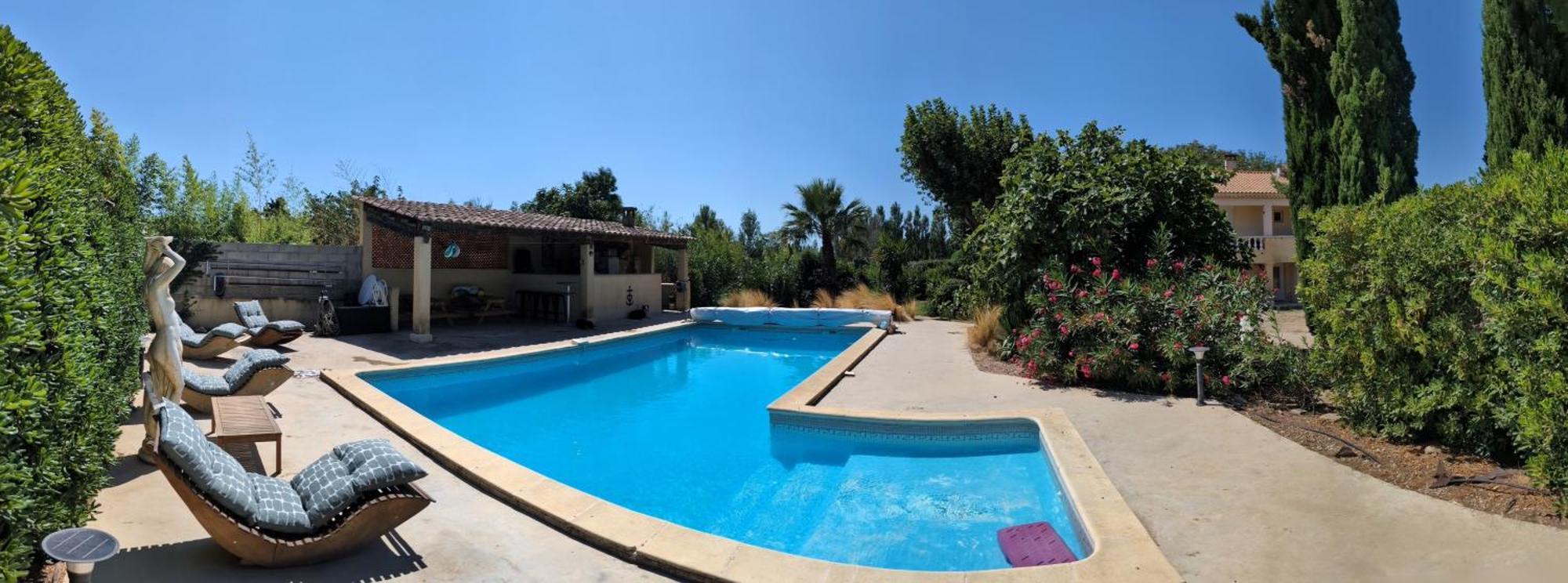 Offrez-Vous Un Sejour Dans Notre Studio T1 Bis A Entressen Une Grande Piscine Pour Se Rafraichir ,Un Espace De Jeux Pour Enfants Pour Des Heures De Divertissement Un Terrain De Petanque Pour Des Parties Endiablees Exterior foto
